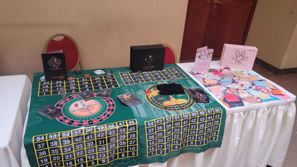 Искусственный интеллект в настольных играх студии «Кураж Продаж»